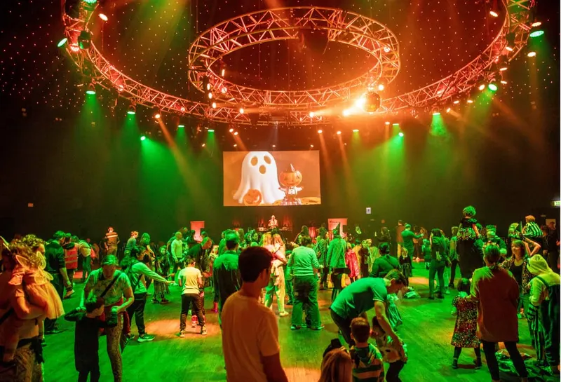 Dracula's Disco 1
